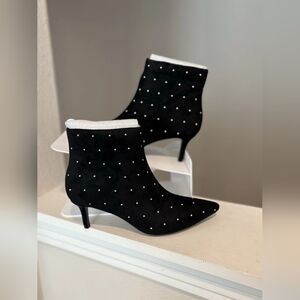 Elegant Black Suede Ankle Boots